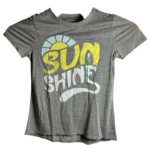 NWT Modern Lux T-Shirt with Sun Shine Design Gray